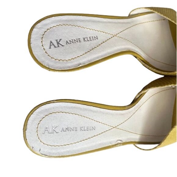 Anne Klein Kami AKKAMI Yellow Snakeskin Heels Peep Toe Slide Size 10.5 - Picture 7 of 8